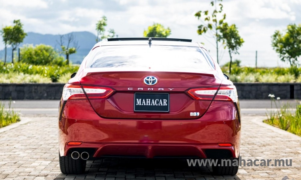 2020 Toyota Camry photo 16