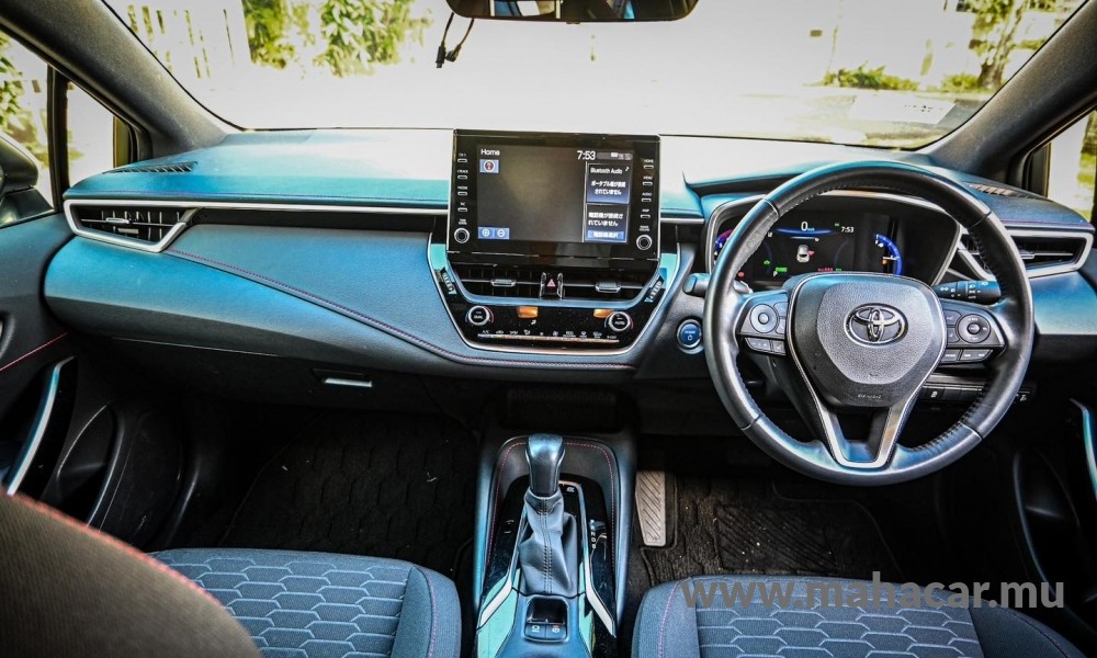2020 Toyota Corolla photo 9