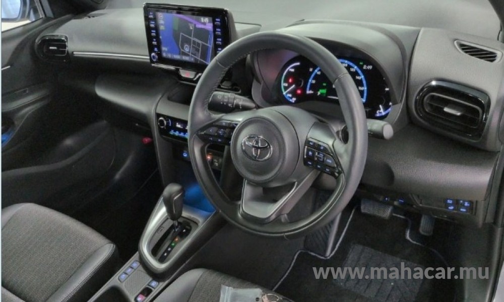 2023 Toyota Yaris Cross Hybrid photo 5