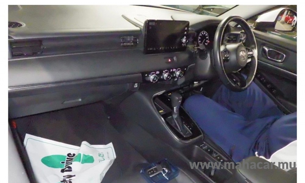 2023 Honda VEZEL Z HYBRID photo 3