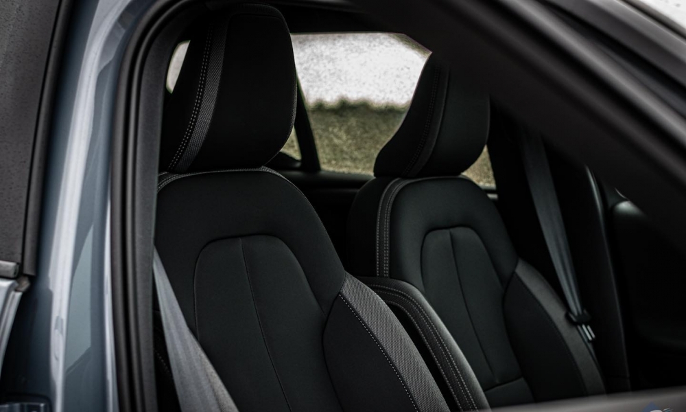 2022 VOLVO XC40 photo 10