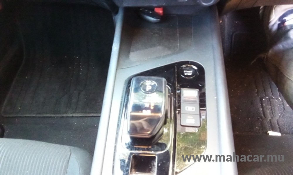 2021 Nissan NOTE E-POWER photo 10