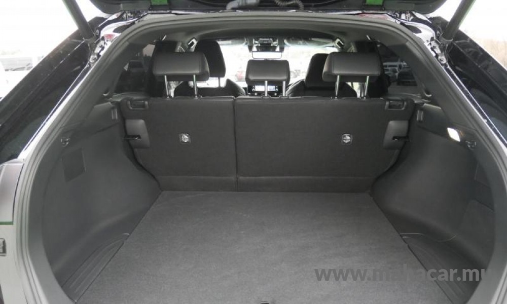 2022 Toyota Harrier photo 9