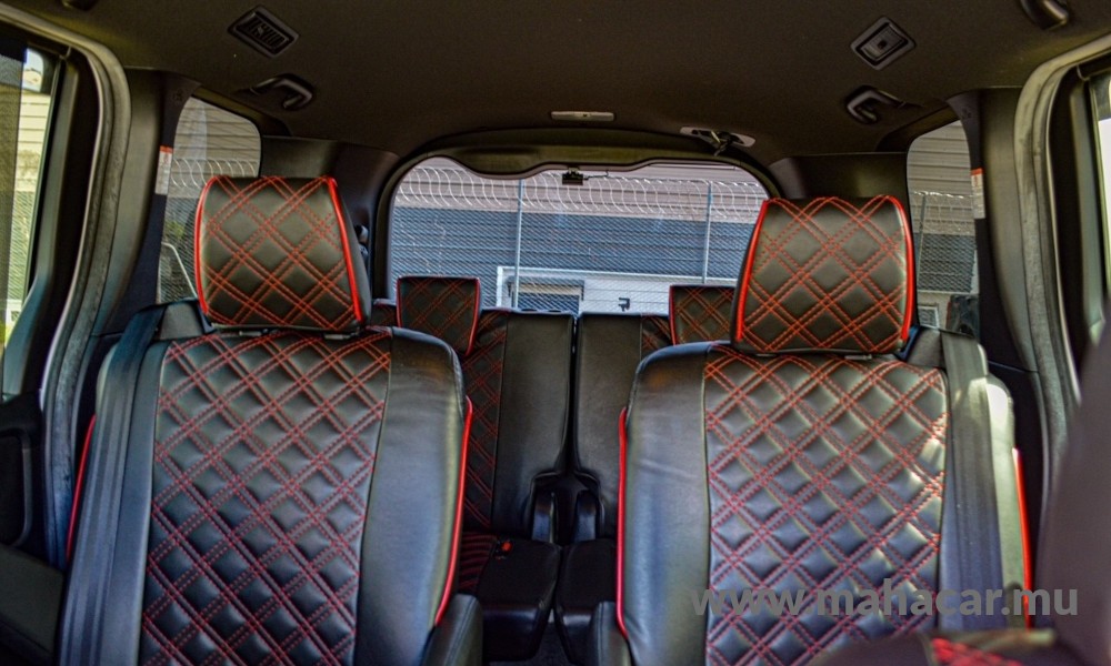 2019 Toyota VOXY photo 8