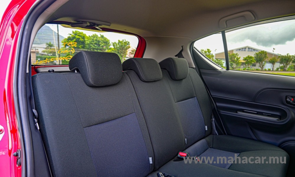 2019 Toyota AQUA photo 6