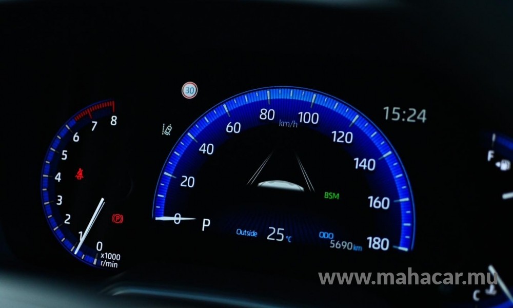 2022 Toyota COROLLA CROSS photo 5