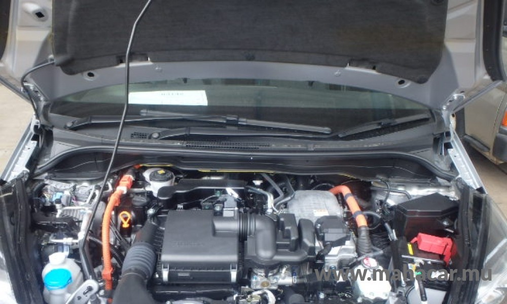 2021 Honda FIT HYBRID photo 4