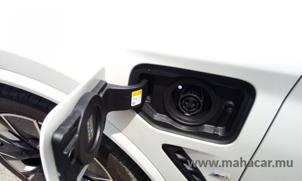 2022 BMW iX3 photo 5