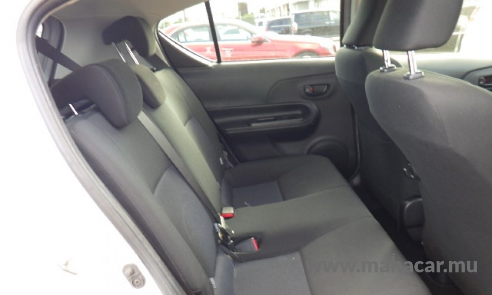 2019 Toyota AQUA photo 8