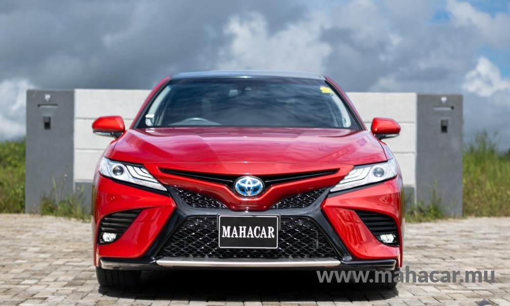 2020 Toyota Camry, Red