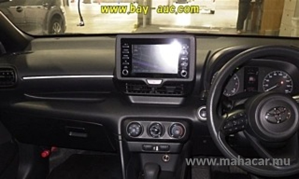 2021 Toyota Yaris photo 5