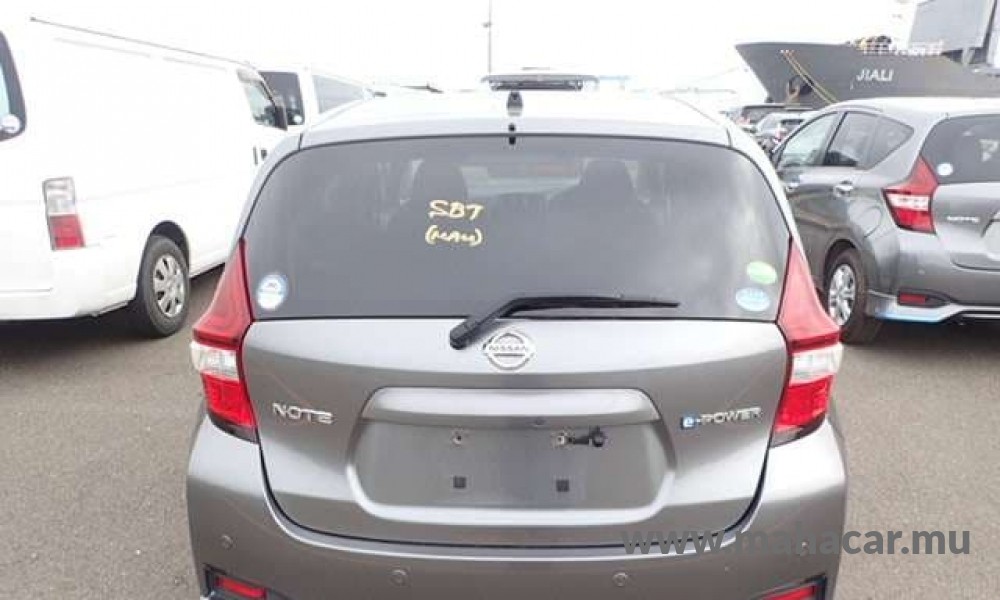 2019 Nissan NOTE E-POWER photo 4