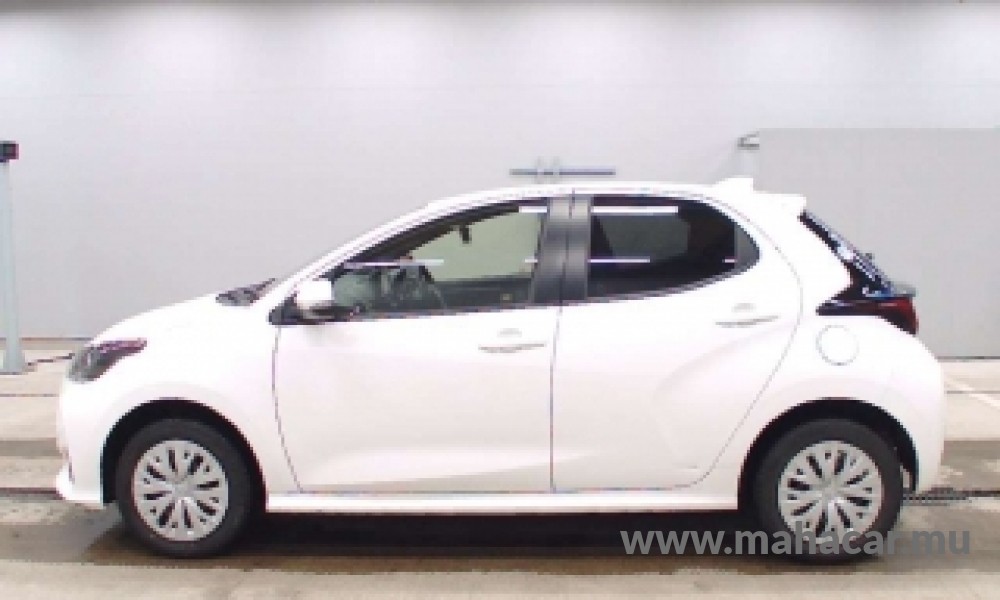 2020 Toyota Yaris photo 3