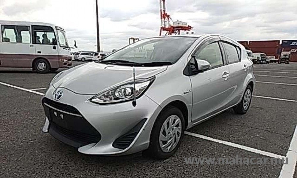 2019 Toyota AQUA, Silver
