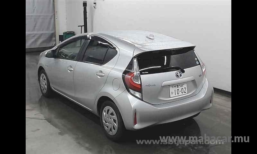 2018 Toyota AQUA photo 9