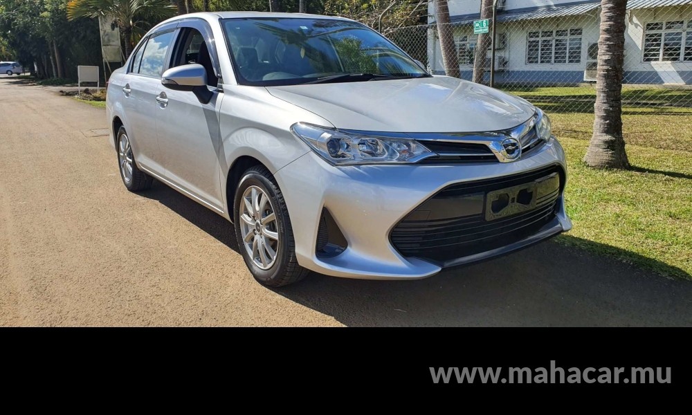 2018 Toyota Corolla Axio, Silver