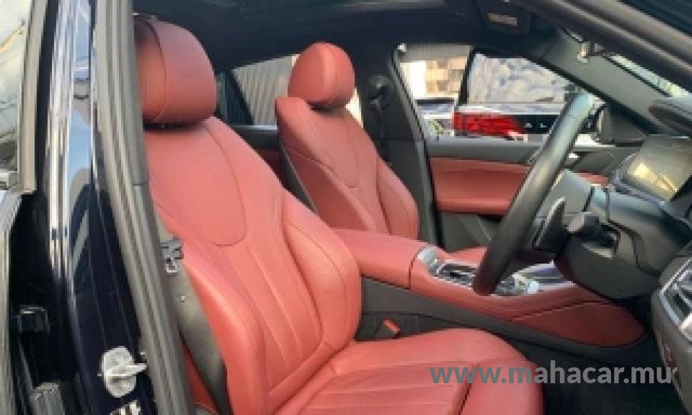 2022 BMW X 6 photo 3