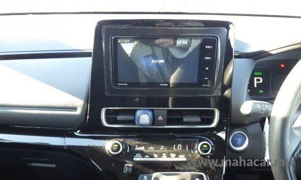 2021 Toyota AQUA photo 4