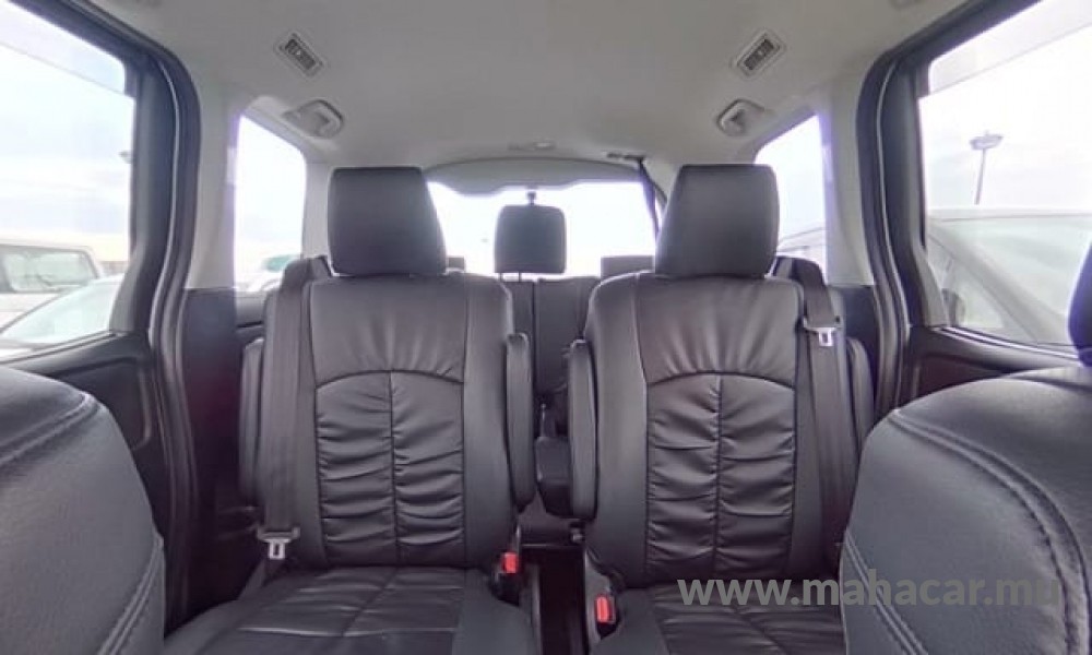 2019 Toyota Noah photo 6