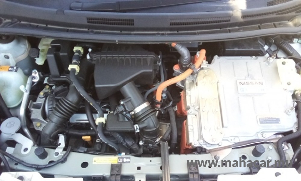 2020 Nissan NOTE E-POWER photo 8