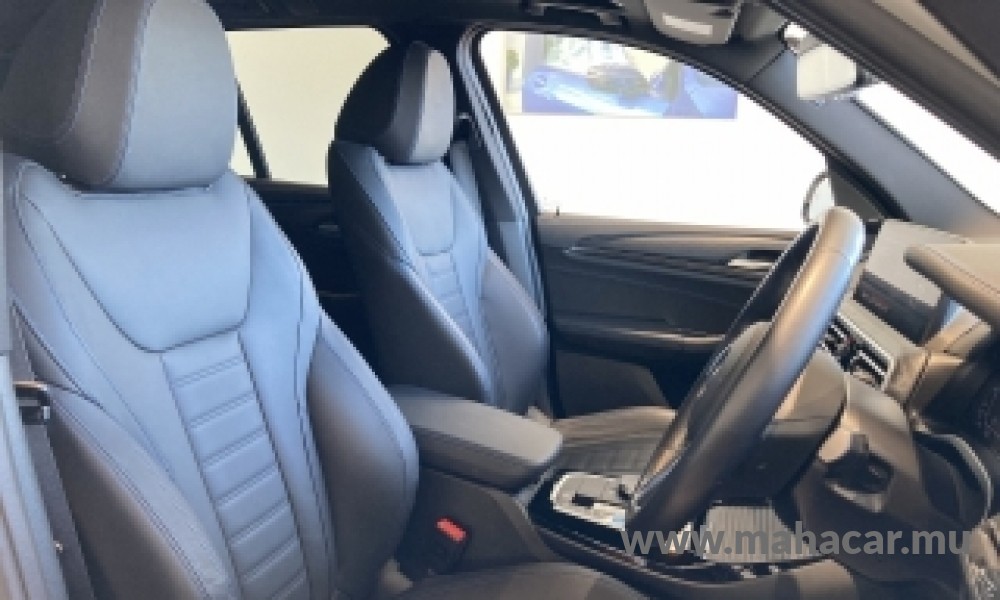 2022 BMW iX3 photo 11