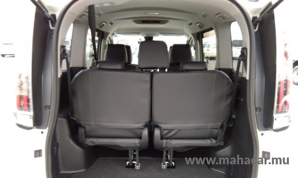2019 Toyota Noah photo 10
