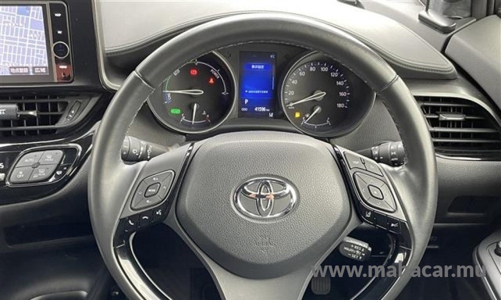 2019 Toyota CHR HYBRID photo 7