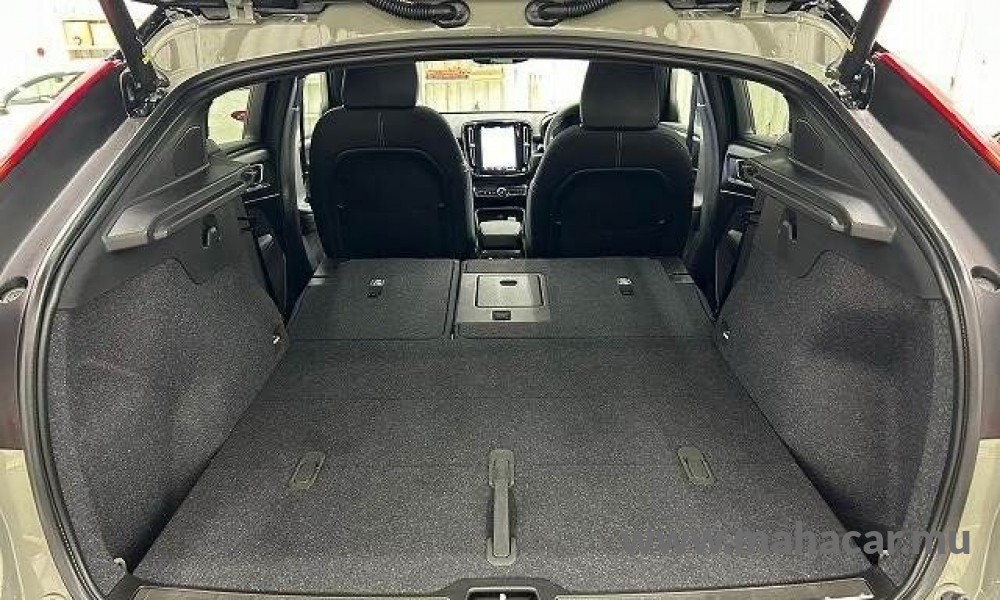 2022 VOLVO C40 photo 10