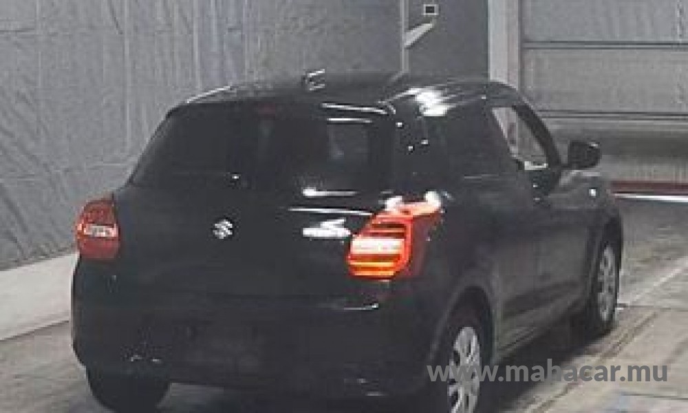 2022 Suzuki Swift photo 2