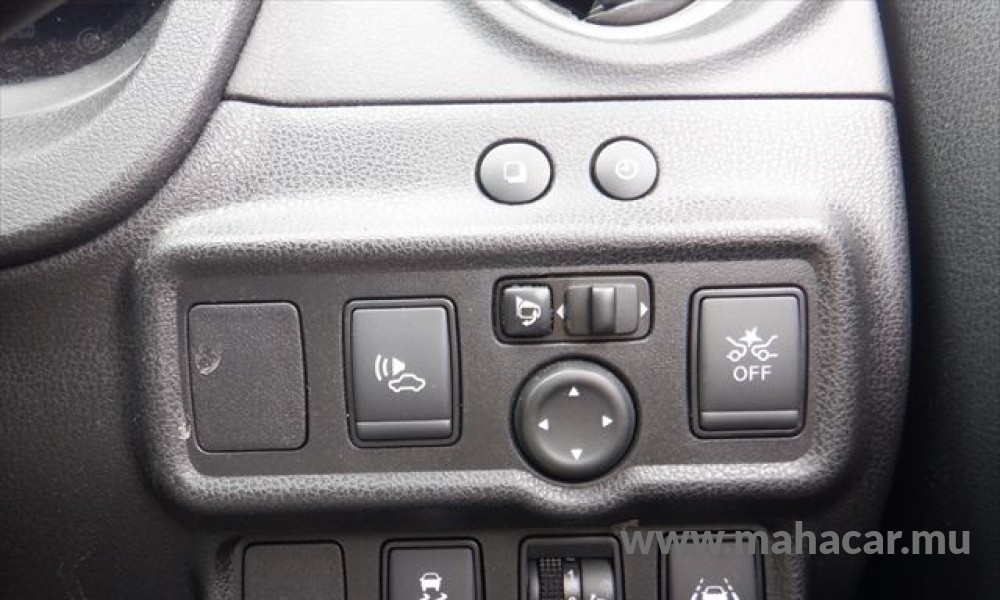 2019 Nissan NOTE E-POWER photo 10