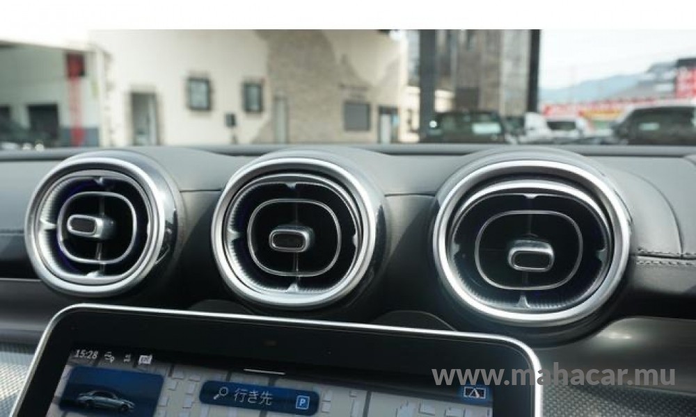 2022 Mercedes Benz C Class, C200 4 M Sports AMG line photo 10