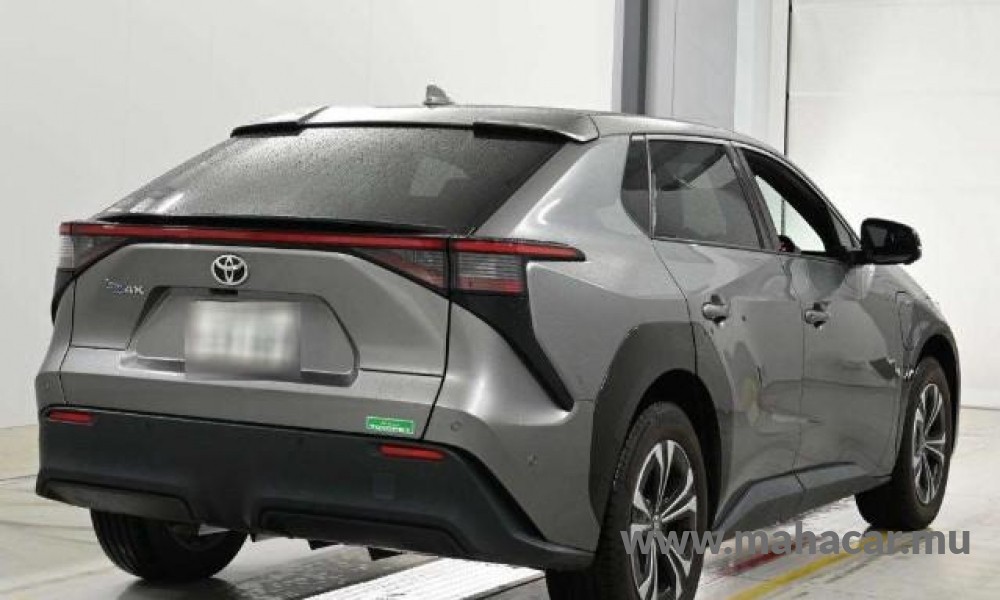 2024 Toyota BZ4X photo 5