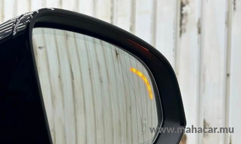 2022 VOLVO C40 photo 15