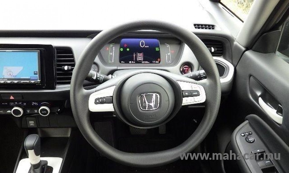 2021 Honda FIT HYBRID photo 6