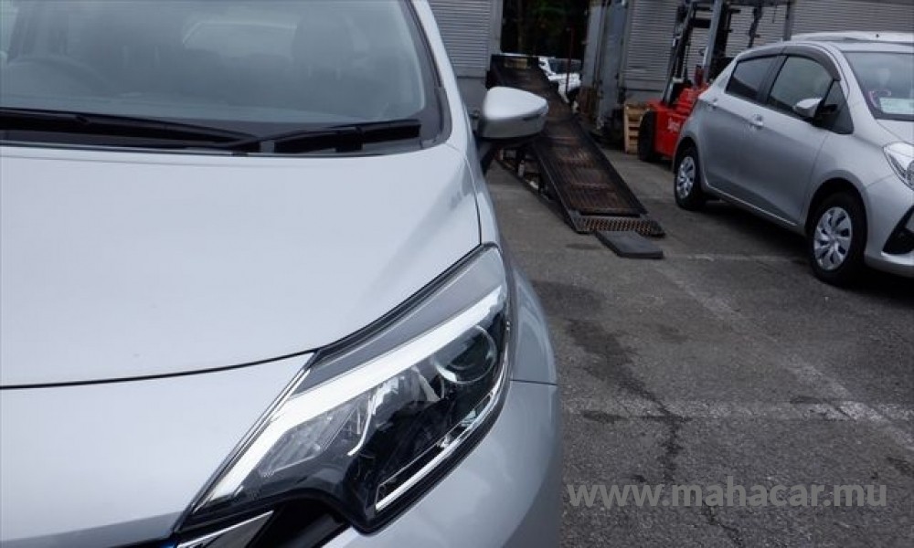 2019 Nissan NOTE E-POWER photo 17