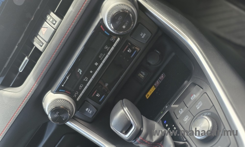 2023 Toyota Rav4 photo 5