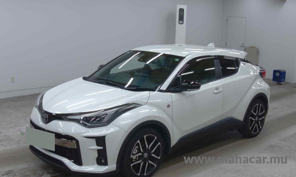 2021 Toyota CHR HYBRID, Pearl White