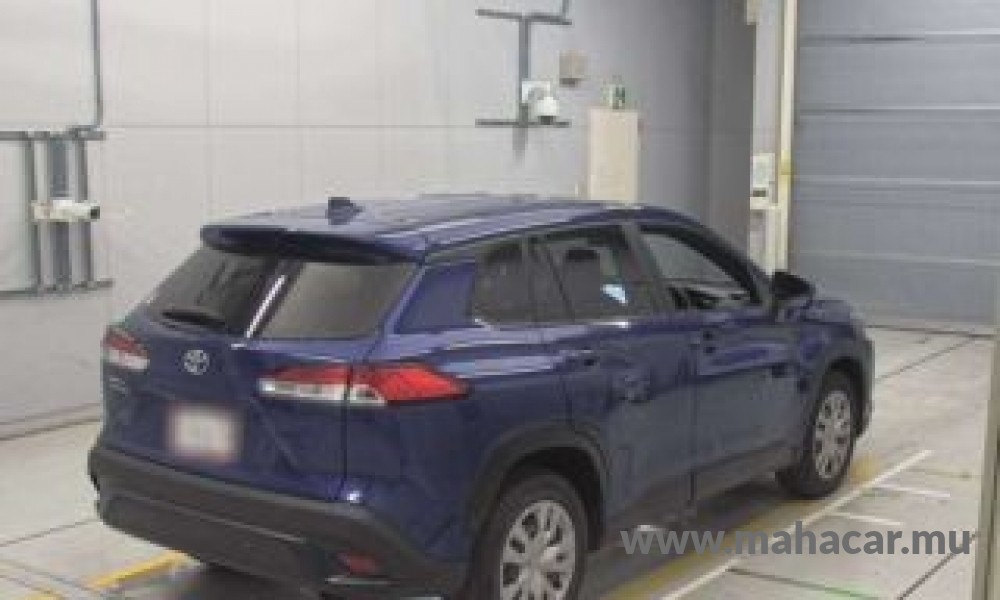 2022 Toyota COROLLA CROSS photo 2