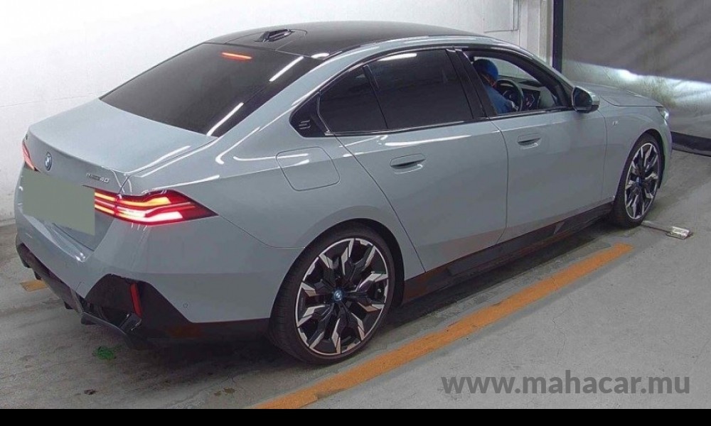 2023 BMW i5 photo 6