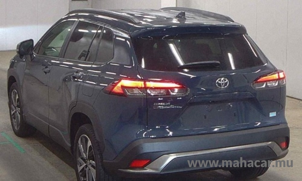 2024 Toyota COROLLA CROSS photo 3