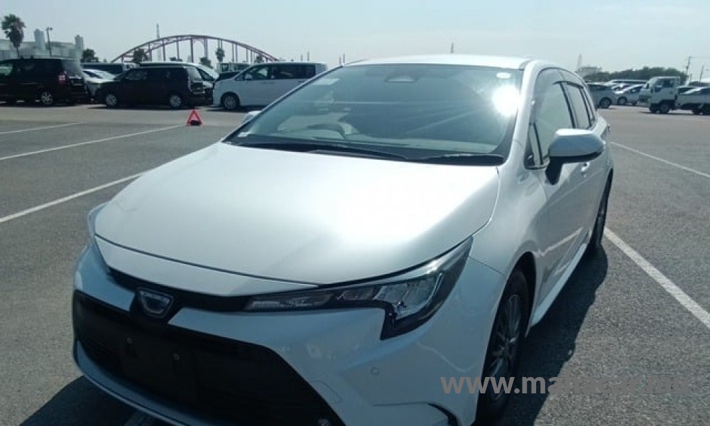 2023 Toyota Corolla Touring Hybrid, White