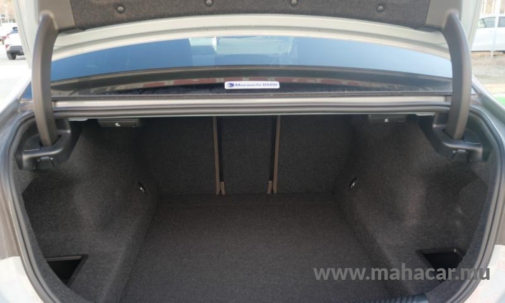2023 BMW 523i photo 12