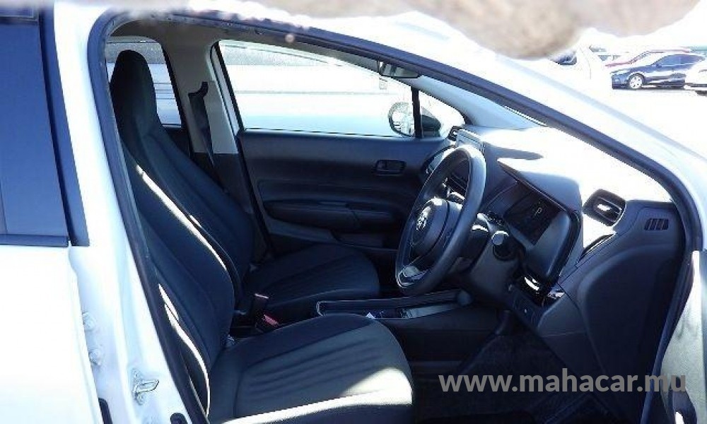 2021 Toyota AQUA photo 7