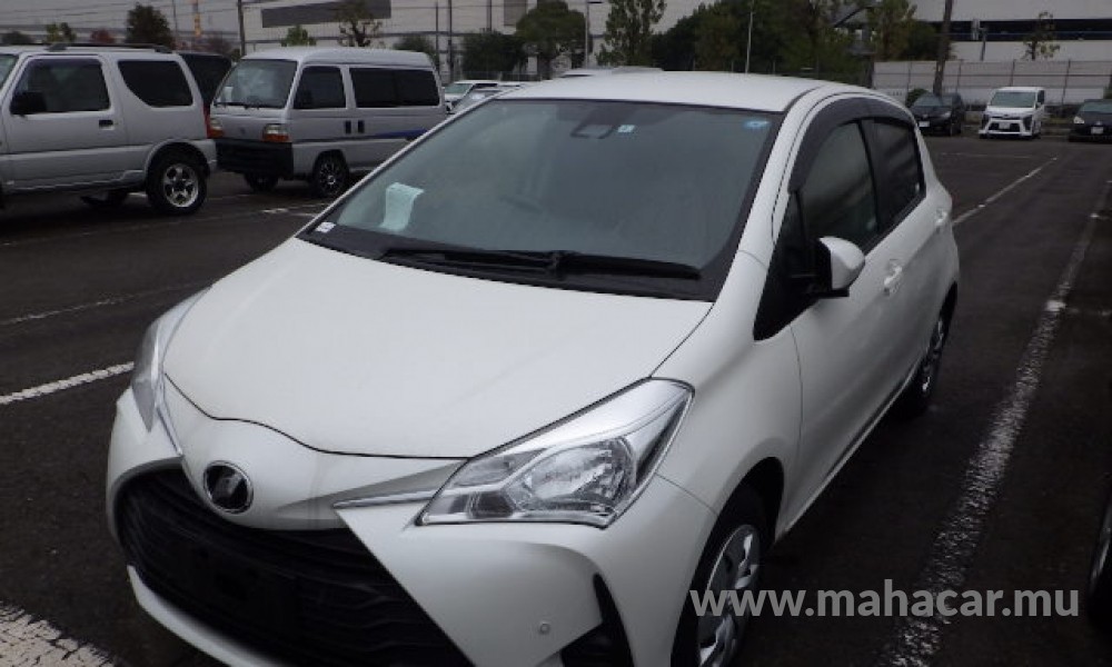 2019 Toyota Vitz, White