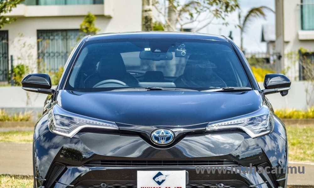 2019 Toyota CHR HYBRID, Black