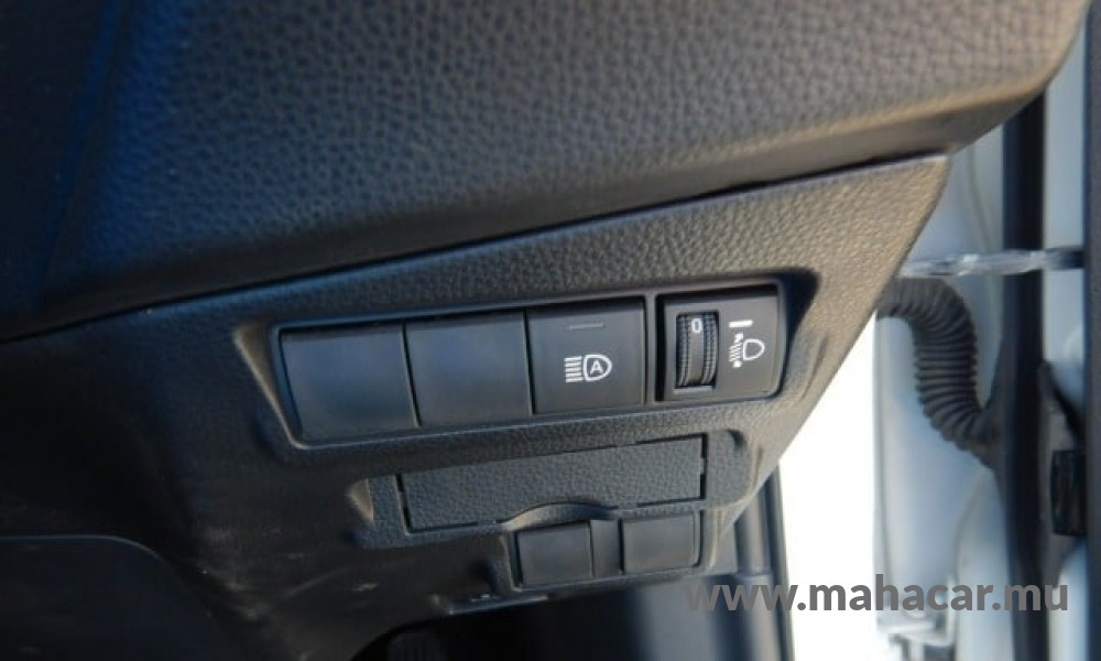 2023 Toyota COROLLA CROSS photo 15