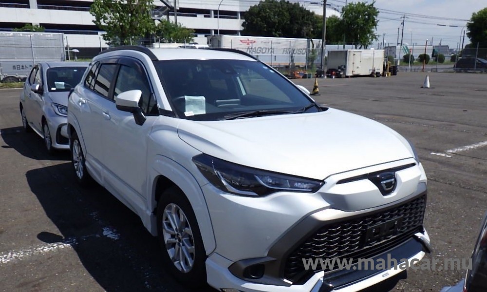 2022 Toyota COROLLA CROSS photo 2