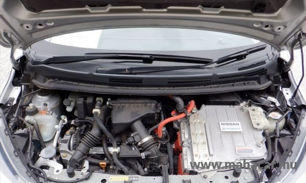 2019 Nissan NOTE E-POWER photo 5