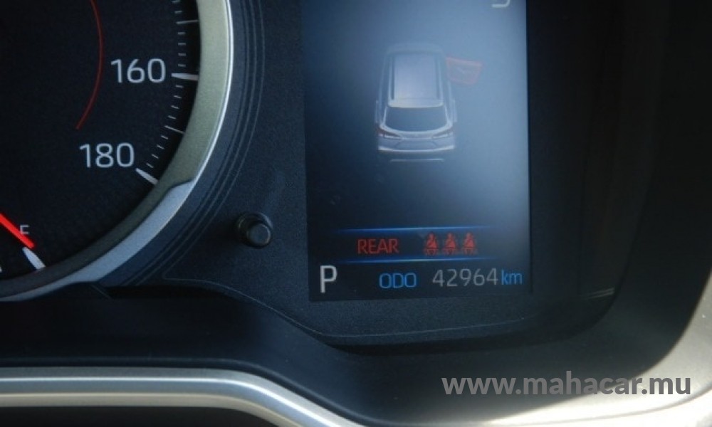 2023 Toyota COROLLA CROSS photo 10