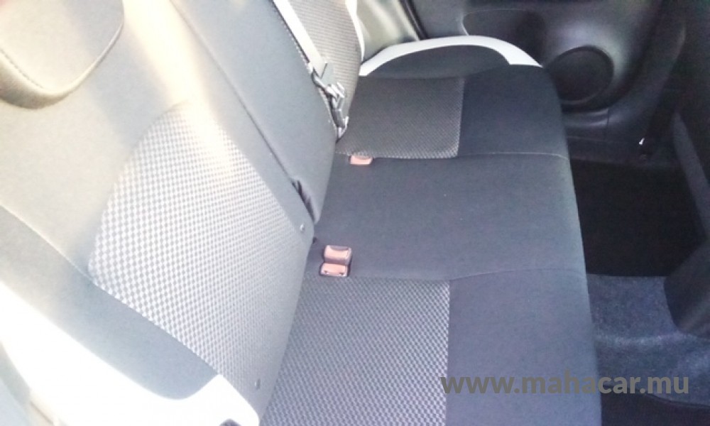 2020 Nissan NOTE E-POWER photo 7